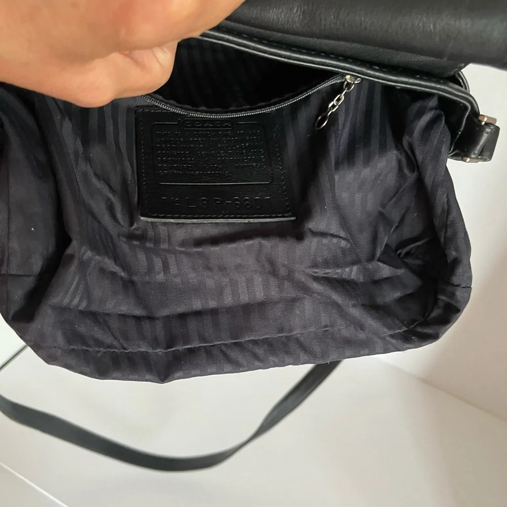 Vtg COACH Leather Hudson Black Flap Shoulder Bag Crossbody Purse L8P-6801 - Picture 11 of 12